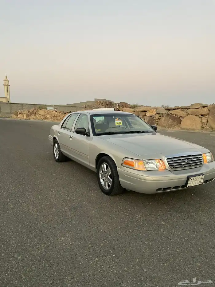 للبيع فورد فكتوريا 2011 سعودي 2