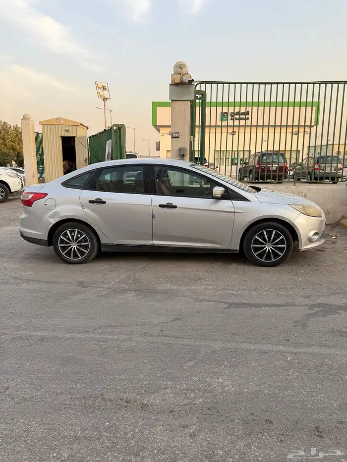 فورد فوكس للبيع 2012 6