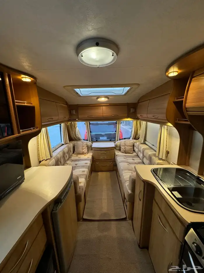 كرفان اوربي 5 متر ونص ( نظيف جدا ) 20