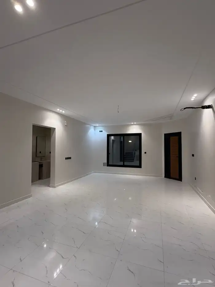 فيلا للبيع حي البشائر مساحة 450م 8غرف 2مجلس- مقلط 7