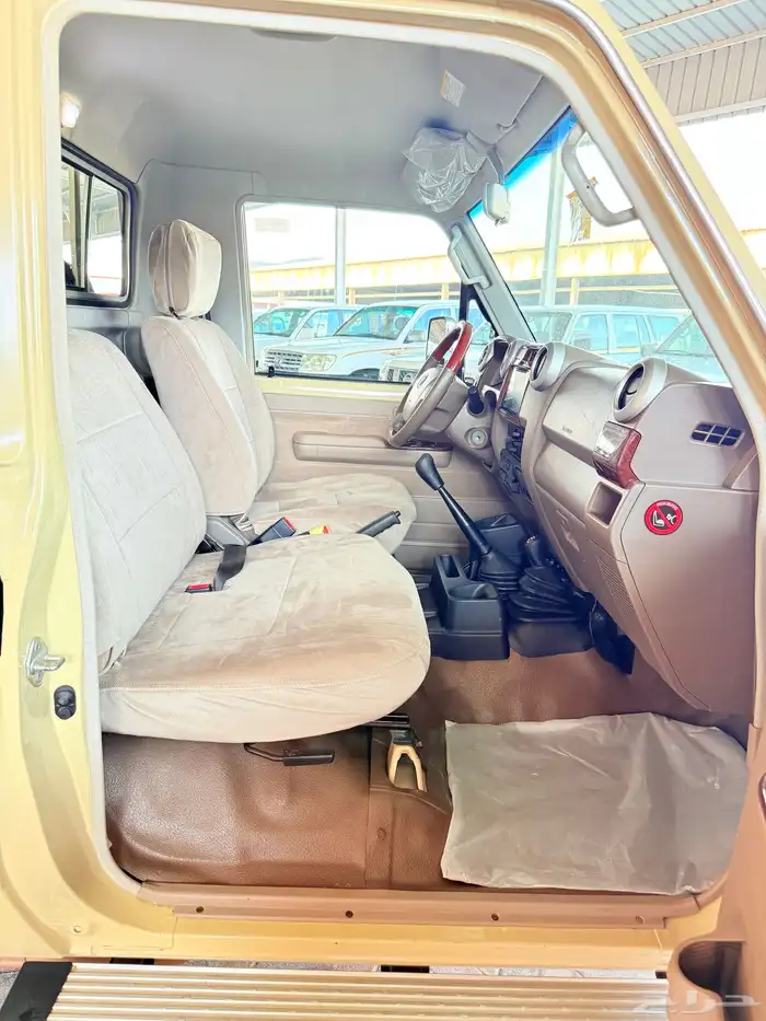 تويوتا شاص رفرف سعودي موديل 2018 26