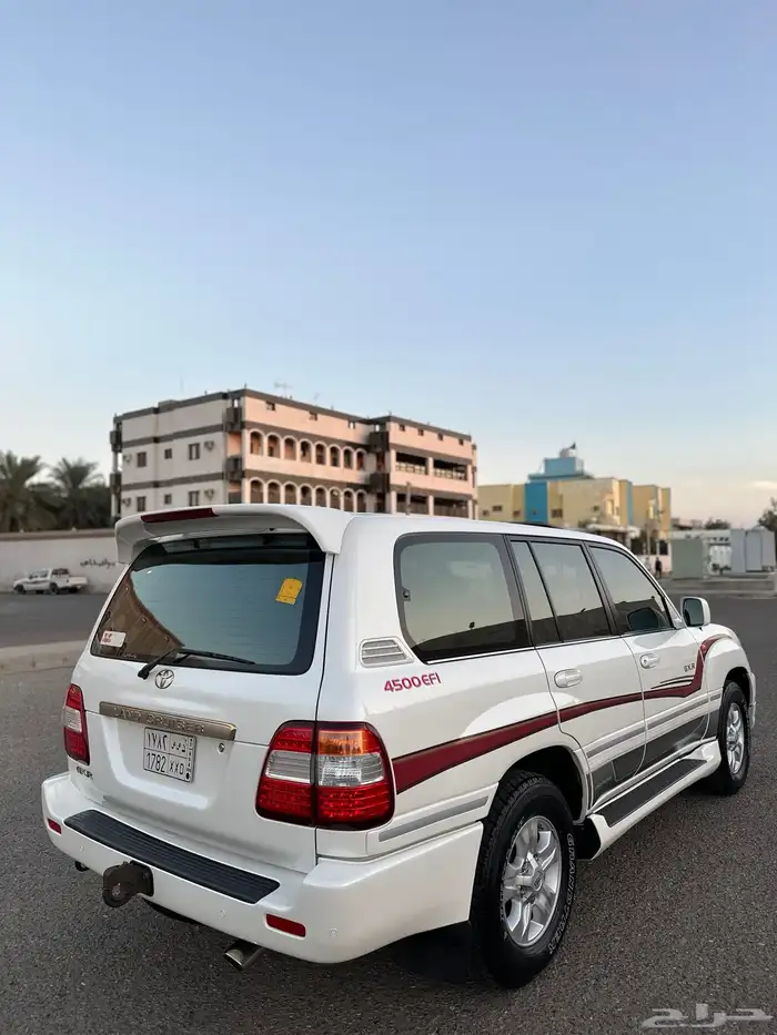 لاندكروزر 2007 مخزن 8