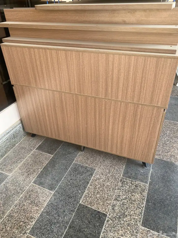 مكتب شركات ثنائي وكراسي مكتبيه 2