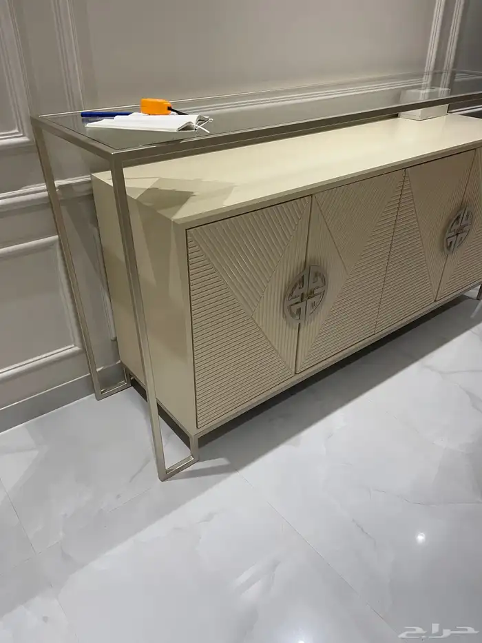 طاولات تفصيل حسب طلب 66