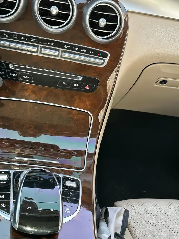 مرسيدس 2016 Glc فل تسع سرعات 11