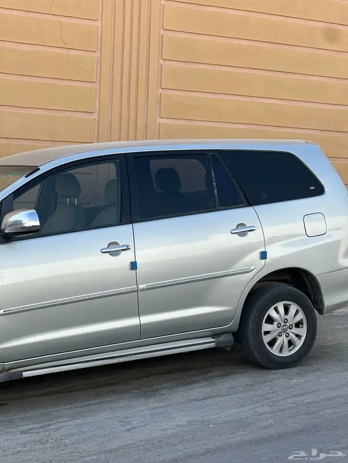 تويوتا انوفا 2010 5