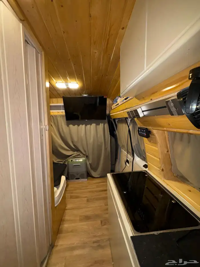 فورد E350 موتر هوم مخزن 31