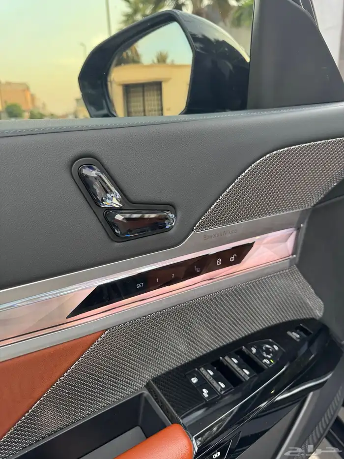 بي ام دبليو الفئة السابعة 735i - 2023 24