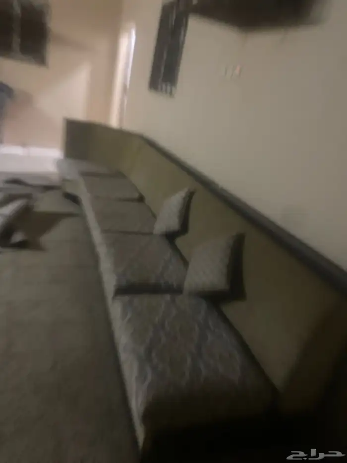 كنب للبيع على السوم البيع سمح جدا  جدا  مالي حاجه فيه 0