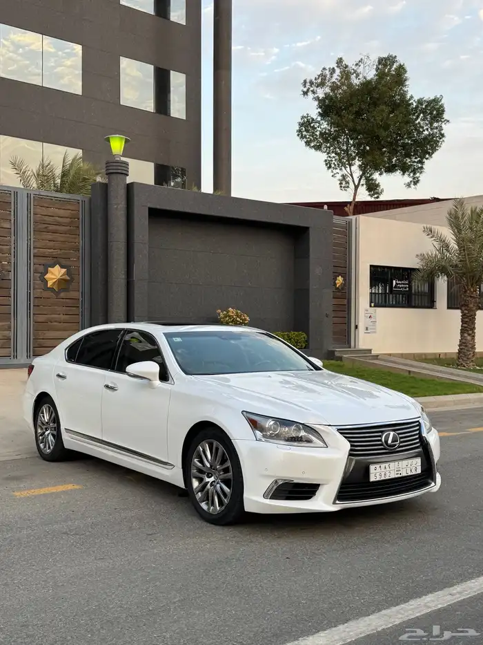 لكزس LS460L 2015 3