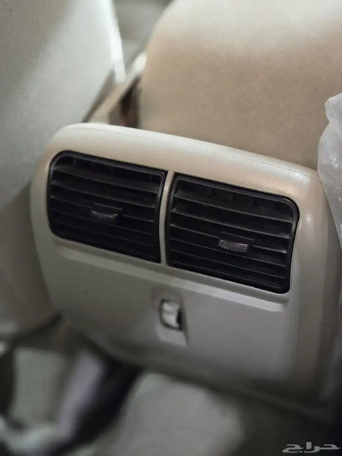 فورد فكتوريا موديل 2011 بحالة ممتازة 17