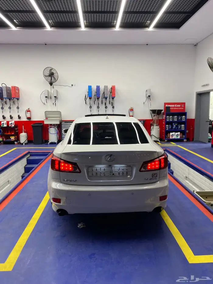 لكزس اي اس 300 للبيع موديل 2010 14