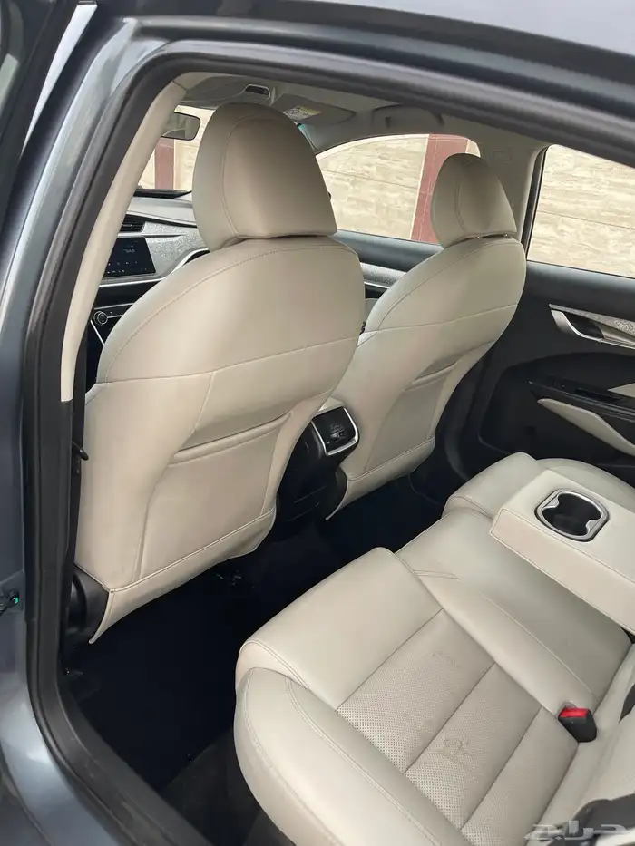 جيلي_بينراي_2022_نص فل_نظيف 31