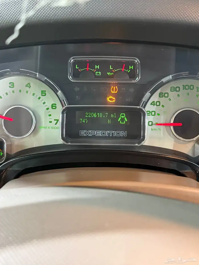 فورد   اكسبيدشن 2014 3