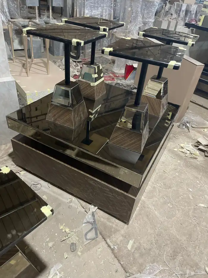 طاولات تفصيل حسب طلب 57