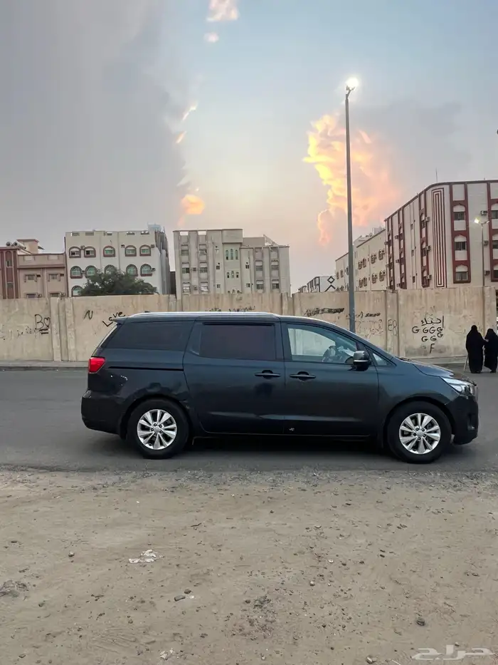 كيا كرنفال 2017 10