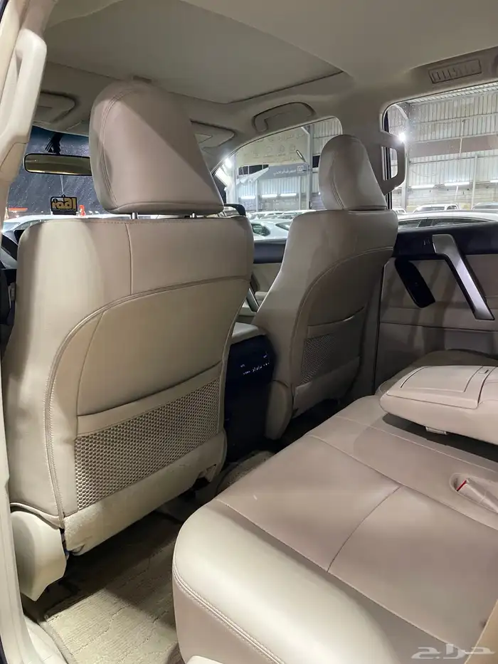 تويوتا برادو TXL3 وارد الساير 2022 شبه جديد 8