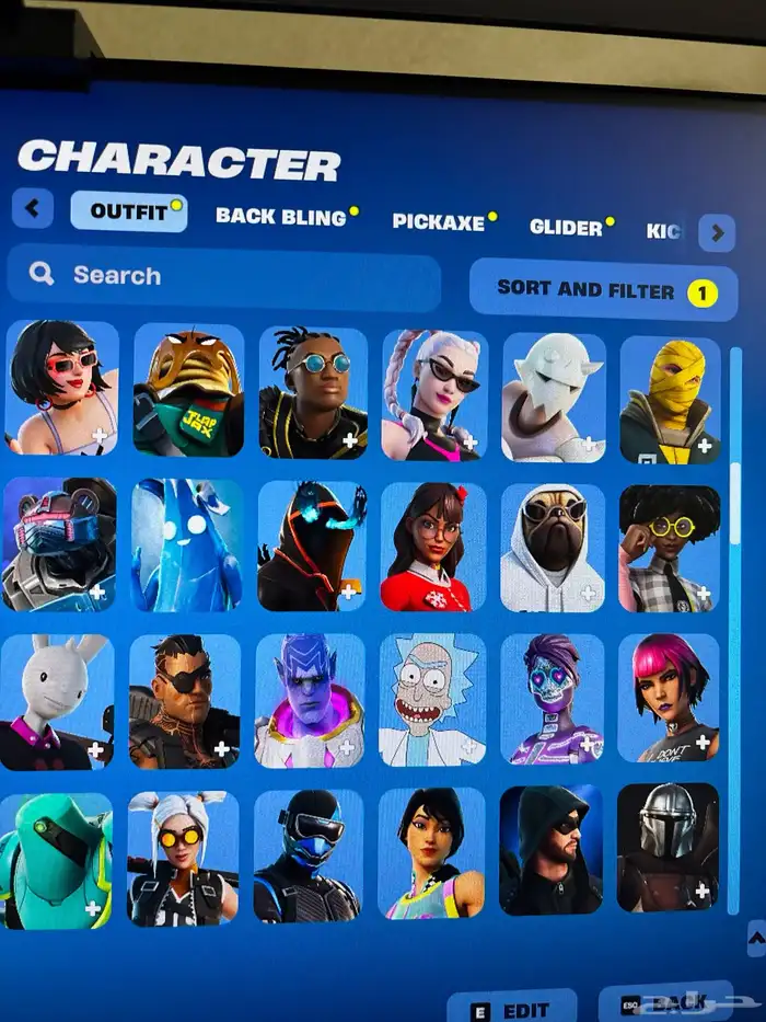 حساب فورت نايت 227 سكن 2