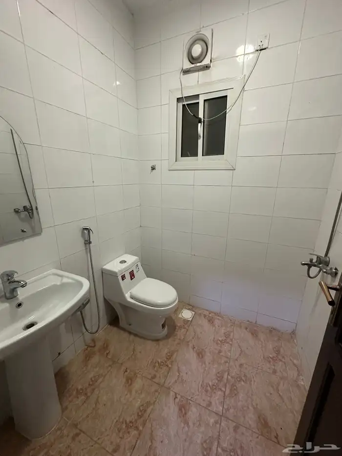 غرفة بمطبخها للإيجار حي العليا 2 8