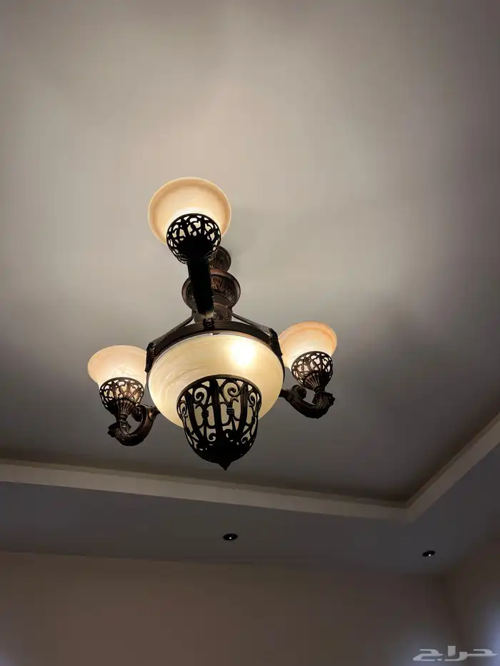 طقم ثريات 400 ريال فقط 1