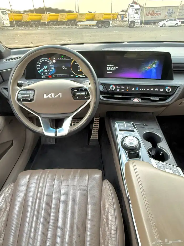 كيا K8 بنورما 2022 اعلا مواصفات بحالة الوكاله للبيع 18