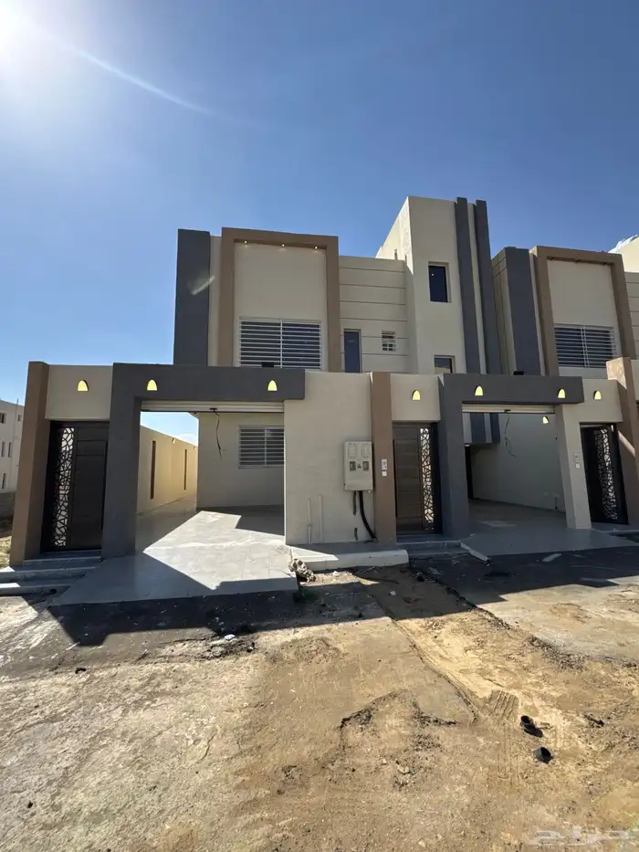 للبيع بالمحاله خلف حديقه المليون شقه دور أرضي بمدخل سياره 0