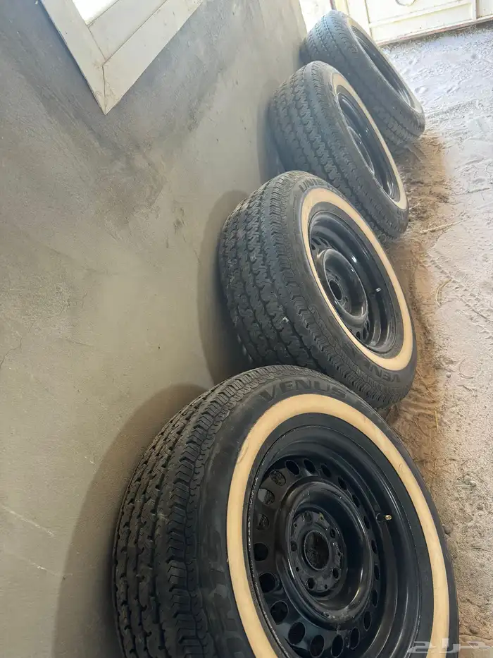 جنوط عراض مرسيدس نظيفه وشرط مافيها عفط سليمه 0