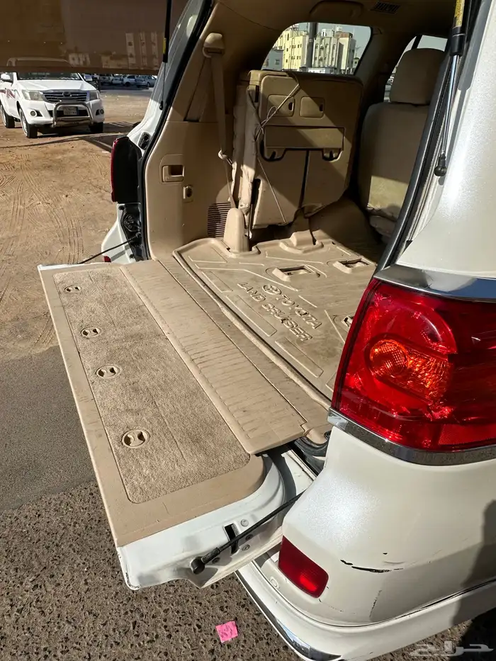 لاندكروزر 2013 شرط بدي وكاله ومحركات وكاله فل كامل 28