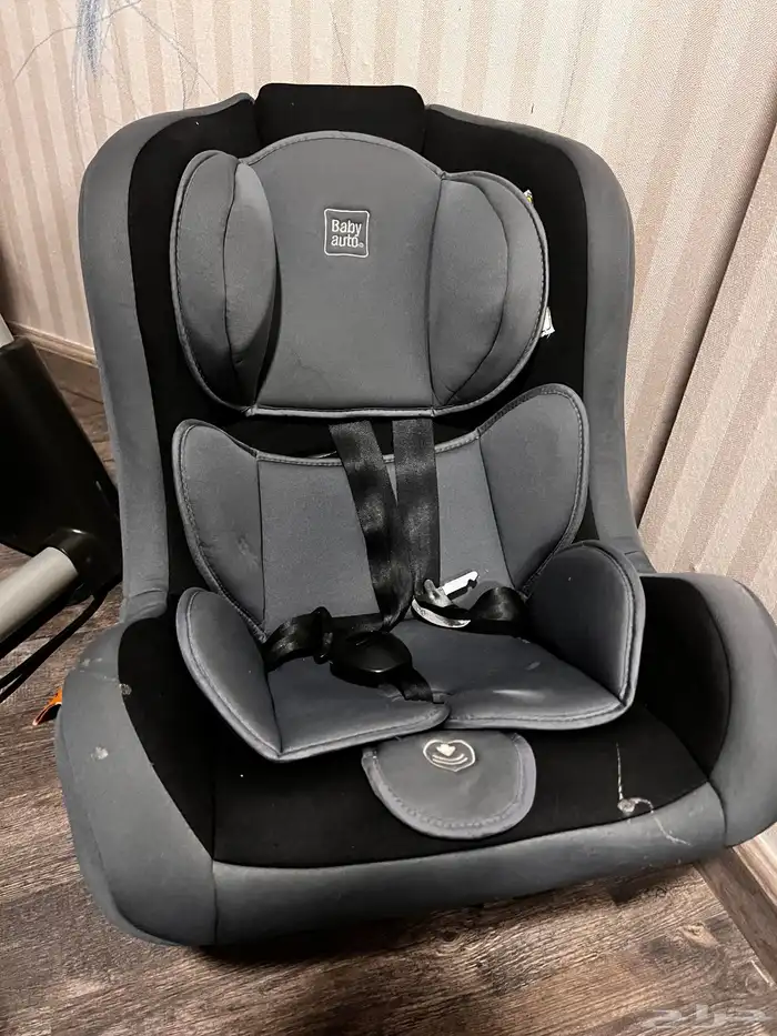 كرسي اطفال للسيارة 0