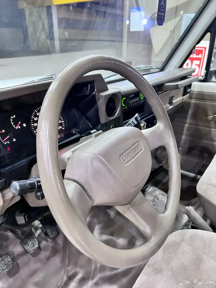 جيب ربع 2009 رفرف (( تم البيع )) 38