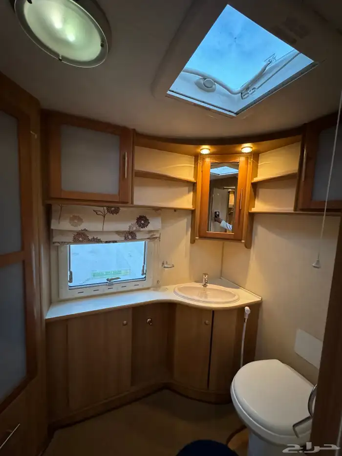 كرفان اوربي 5 متر ونص ( نظيف جدا ) 22