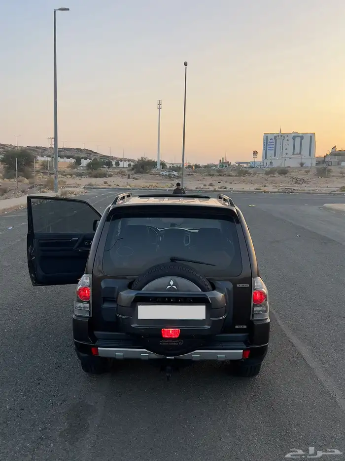 باجيرو 2017 ربع فل كامل 6