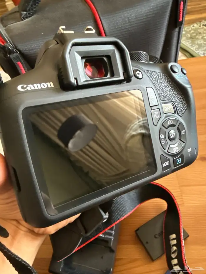 كاميرا كانون 1300D مع ملحقاتها canon 1