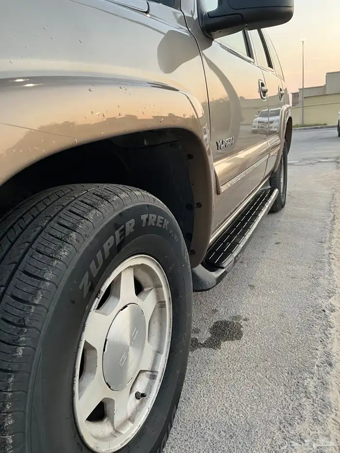 للبيع يوكن 2003 3