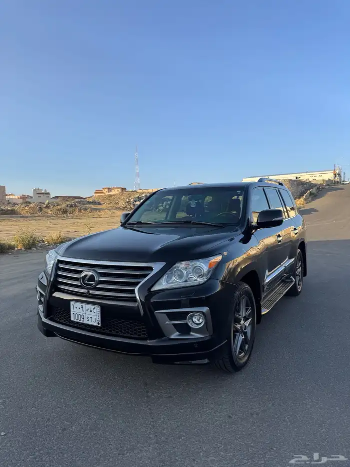 لكزس 2015 اسود عداد قليل 3