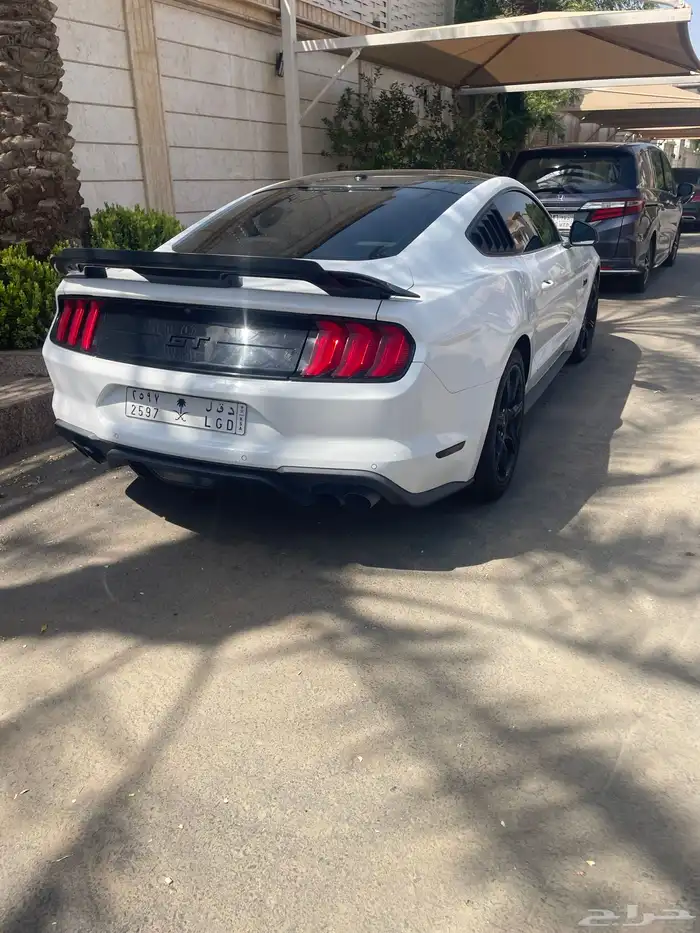 موستنج فورد 4