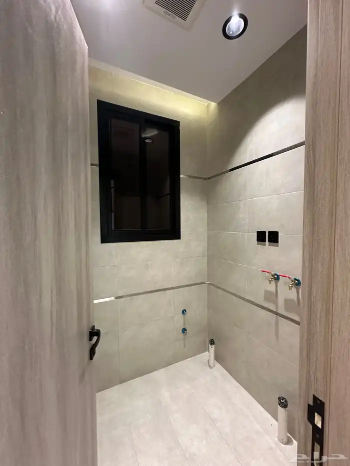 للبيع ارواف علويه جديده بحى النهضه احد رفيده 13