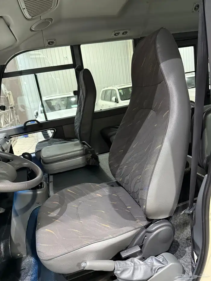 للبيع باص هونداي كونتي ديزل موديل 2015 ( شبه جديد ) 11