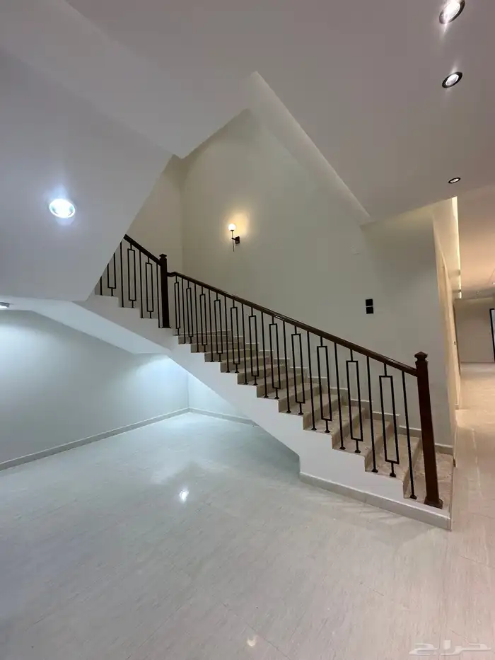 للبيع ارواف علويه جديده بحى النهضه احد رفيده 14