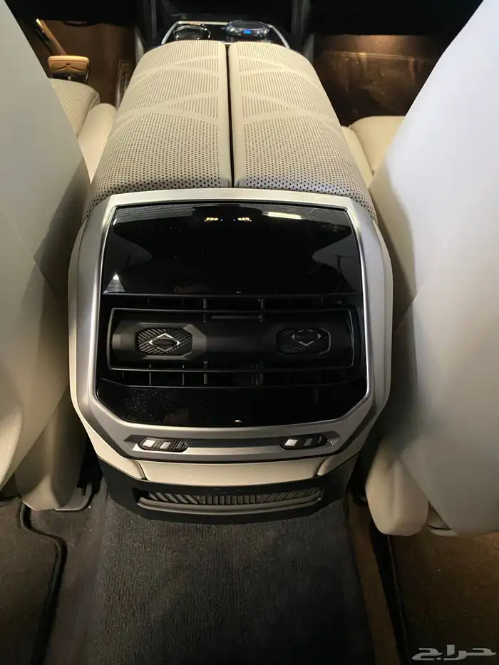 BMW 2026 735i M Kitوارد الناغى 10
