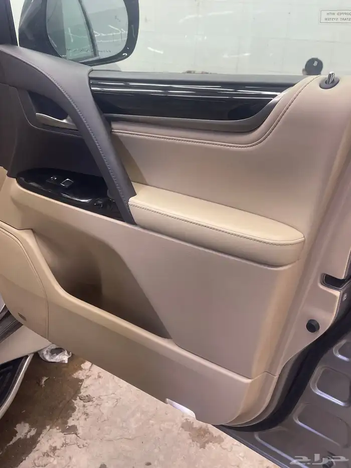 للبيع جيب لكزس LX2018 سعودي 11