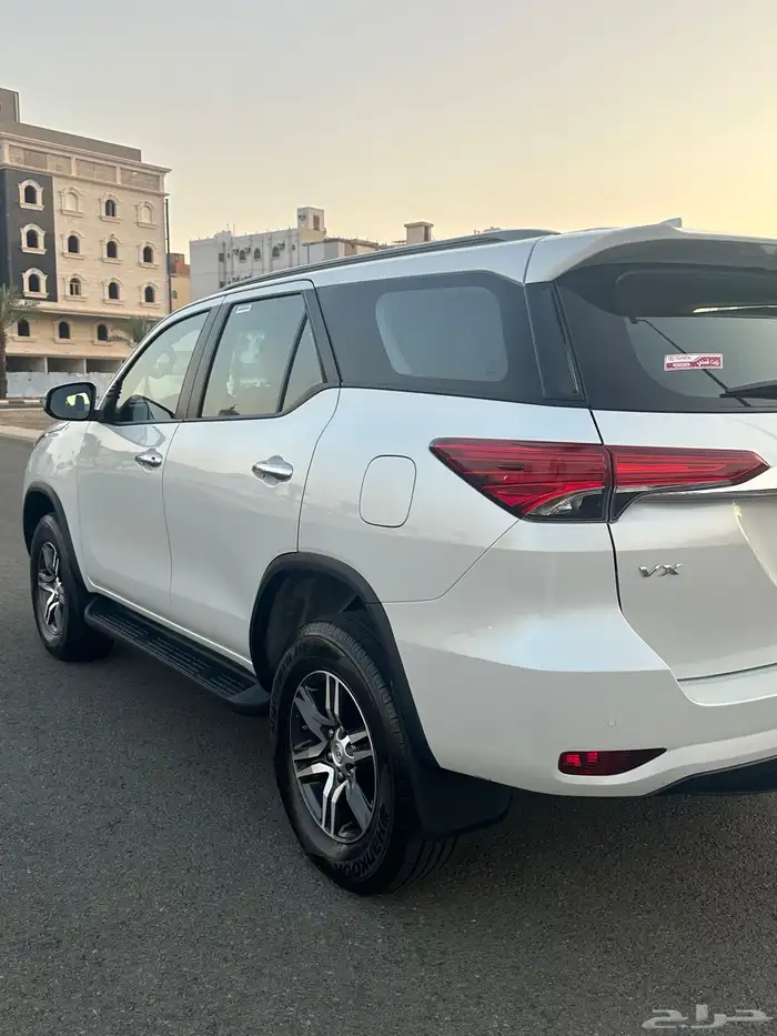 فورشنر 6 سلندر دبل (VX) 2023 ( بحالة الوكالة ) 6