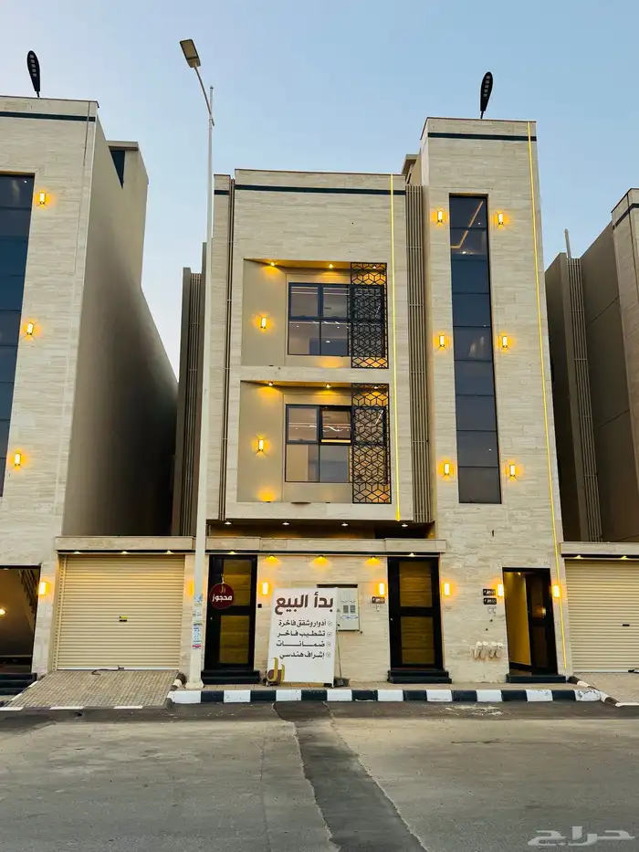 للبيع شقق تمليك علوي بسطح خاص ومصعد شغال بالاسكان شارع 25 م 0