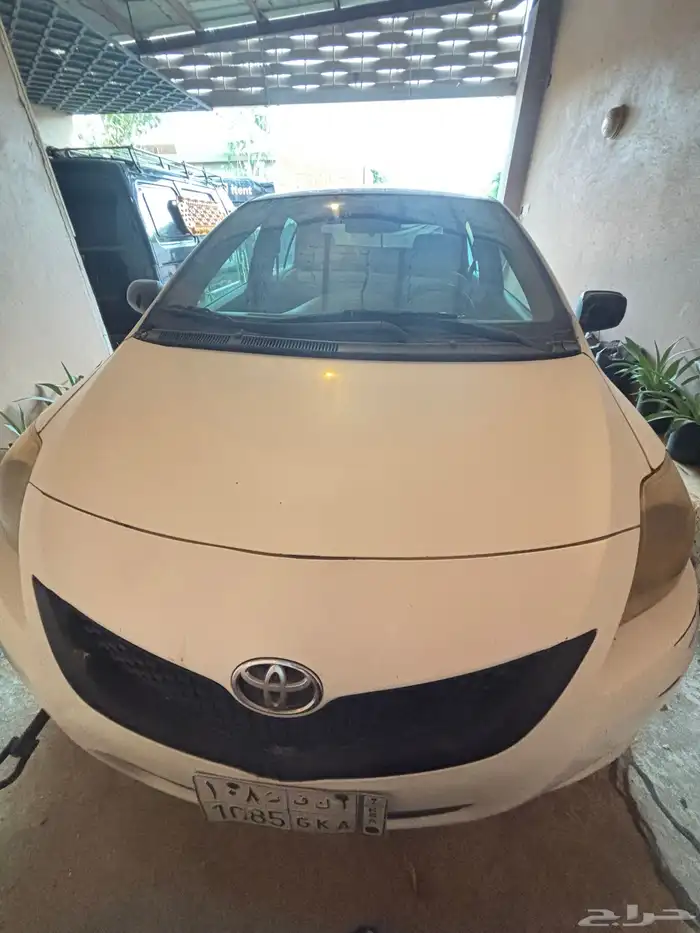 يارس 2009 نضيفه جدا 3