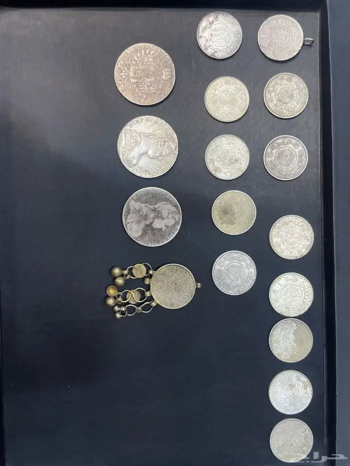 ريالات فضه قديمه وعملات 1