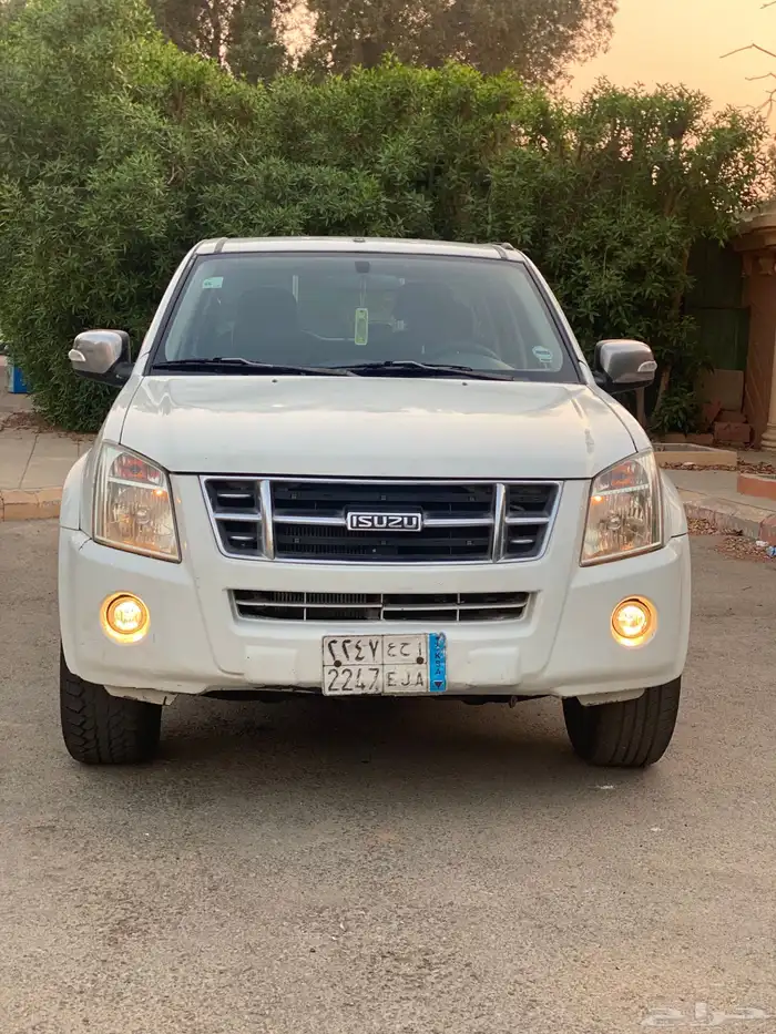 ايسوزو دي ماكس 2008 LS نظيف جدا 0