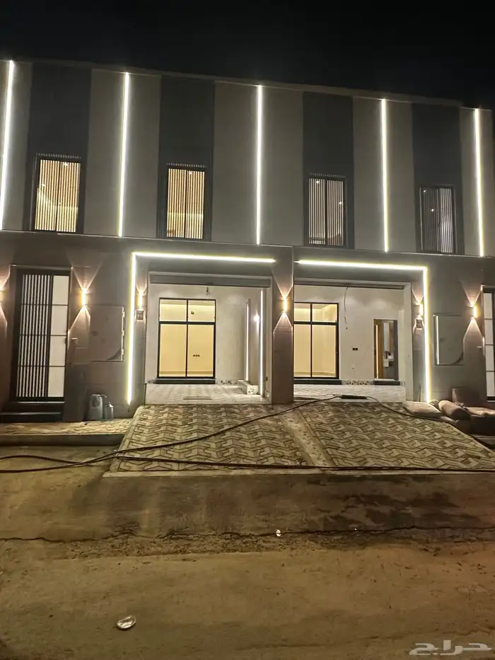 فله توان هاوس للبيع في حي طويق 0