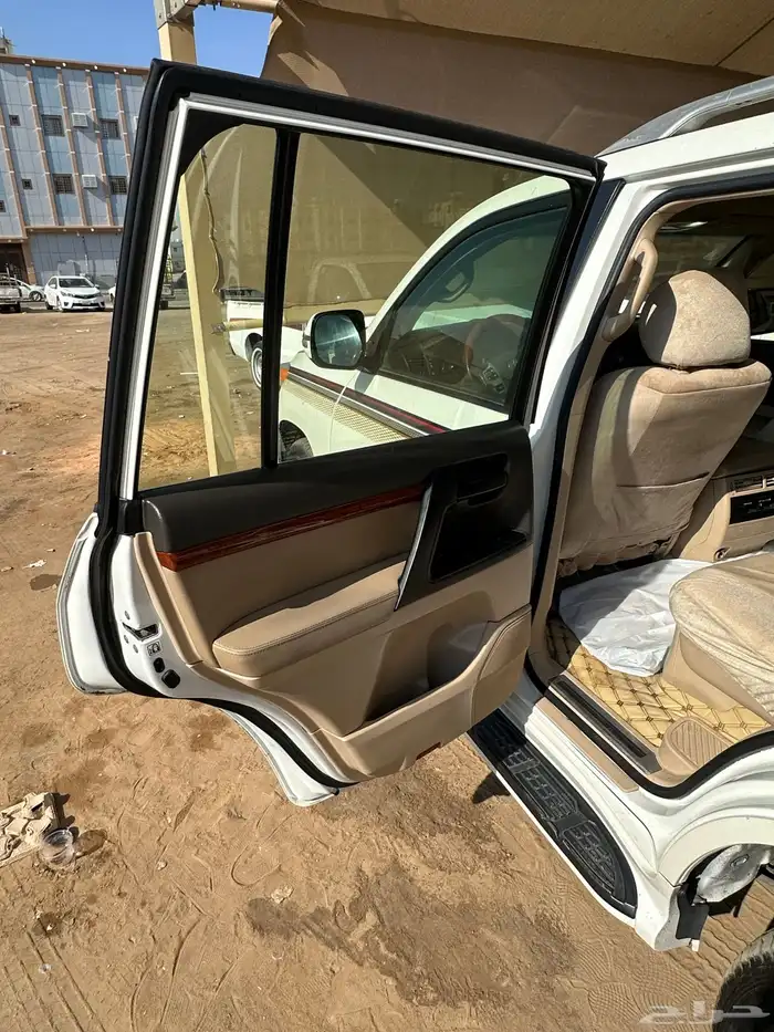 لاندكروزر 2013 شرط بدي وكاله ومحركات وكاله فل كامل 15