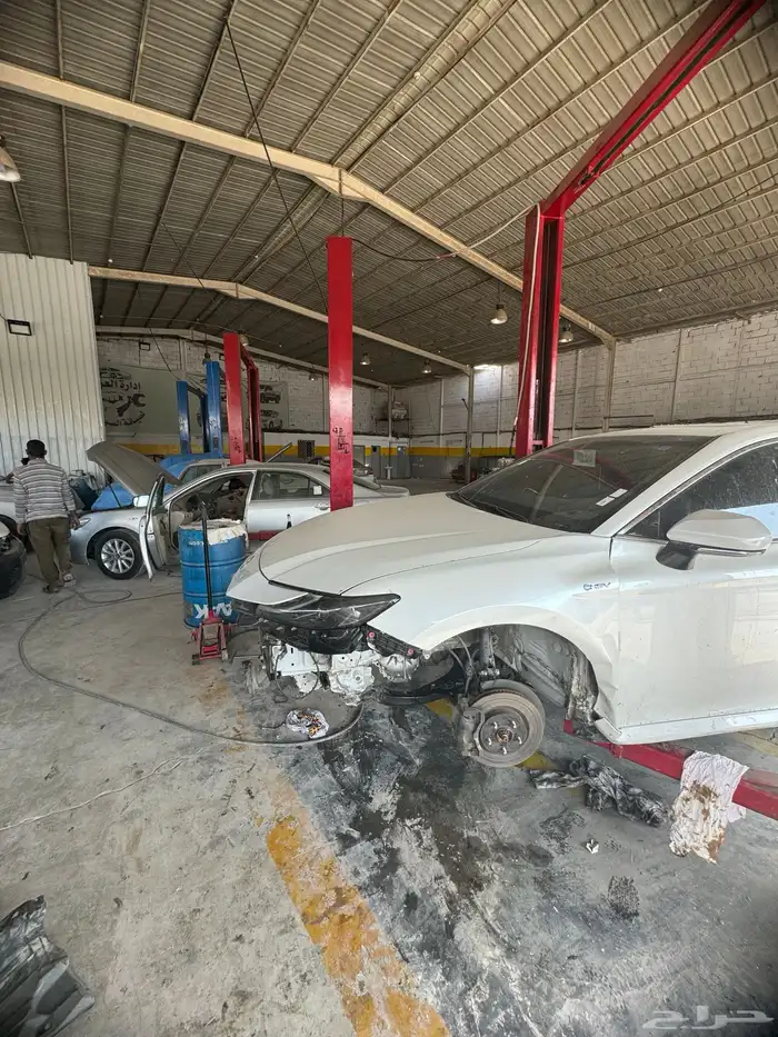 مركز متكامل اصلاح سمكرة مكانيك كهرباء تلميع مصدوم 1