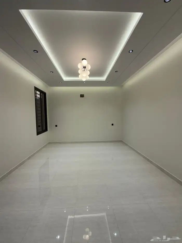 للبيع ارواف علويه وشقق ارضيه ببايكة سيارة ف احد رفيده 13